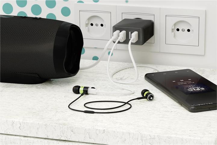 Actual product image Goobay 4 Port USB A charger (30 W)