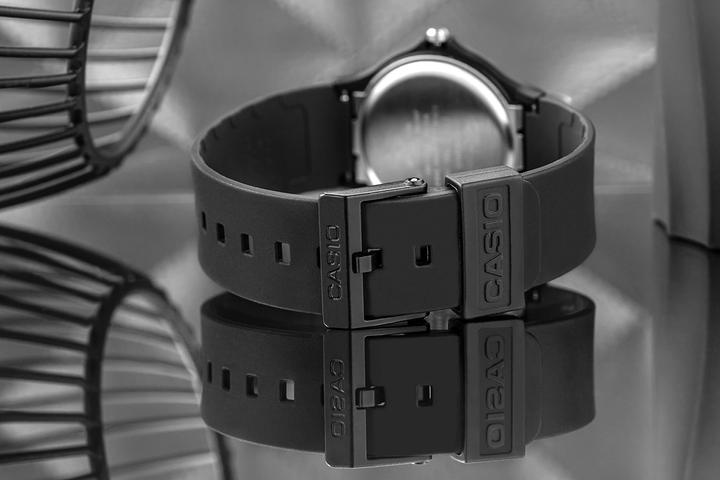 Actual product image Casio Collection (Analogue wristwatch, 34 mm)