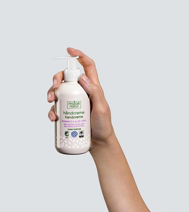 Actual product image Matas Natural Hand Cream with Organic Aloe Vera and Vitamin E (240 ml)
