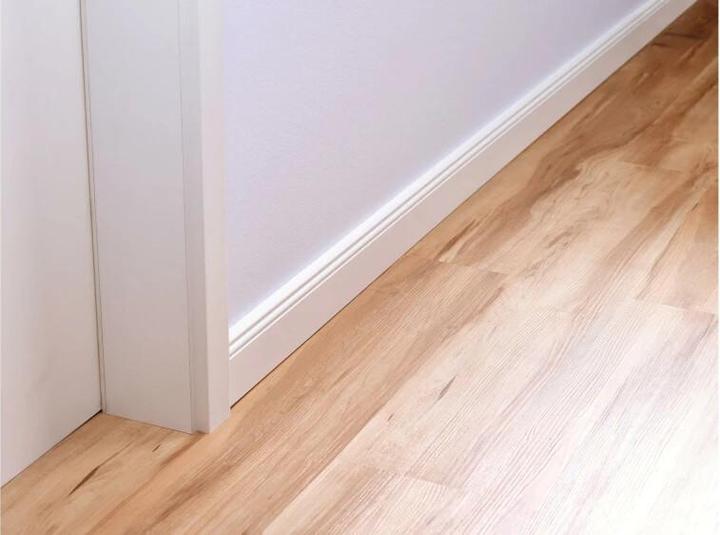 Actual product image tesa wallpaper&plaster (19 mm)