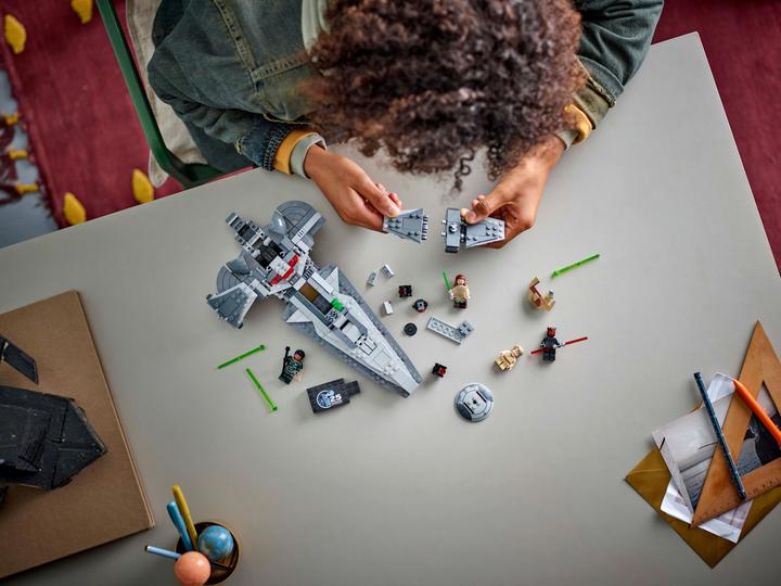 Actual product image LEGO Darth Mauls Sith Infiltrator (75383, LEGO Star Wars)