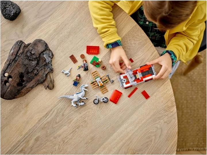 Immagine prodotto LEGO Blu e Beta nella trappola dei Velociraptor (76946, LEGO Jurassic World)