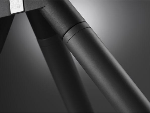 Image du produit One for All Full Metal Tripod WM7461 (Universel, 65", 30 kg)