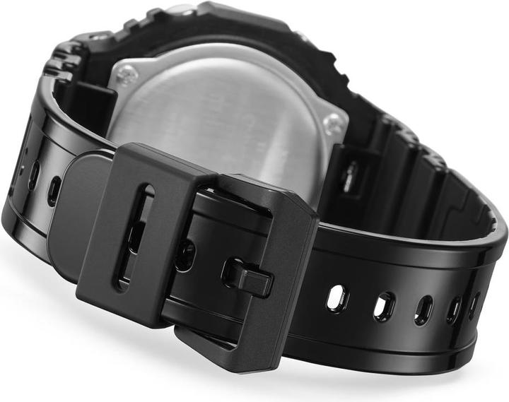 Produktbild Casio GA-2100RGB-1AER (Chronograph, 49 mm)