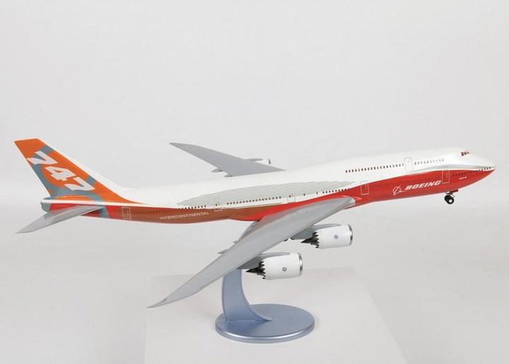 Immagine prodotto Carson 1:144 Aereo passeggeri Boeing 747-8