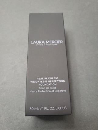 Laura Mercier Liquid make-up (Real Flawless Foundation) 30 ml - Shade: 2W2 Warm Linen (2W2 Warm Linen)