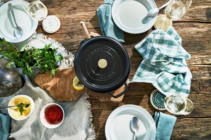 Produktbild Staub La Cocotte (24 cm, Bräter + Schmortopf, Gusseisen)