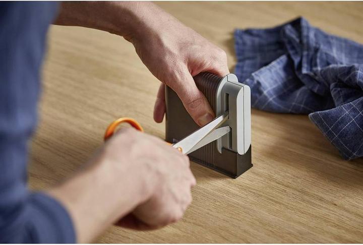 Image du produit Fiskars Clip - Affûteur de ciseaux Sharp (22.40 cm)