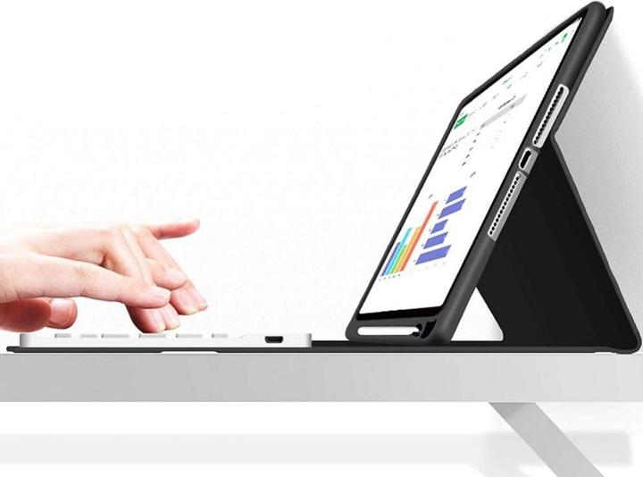 Actual product image Tech-Protect Case SC Pen + Keyboard for Apple iPad 10.2 2019/2020/2021 (7th, 8th and 9t