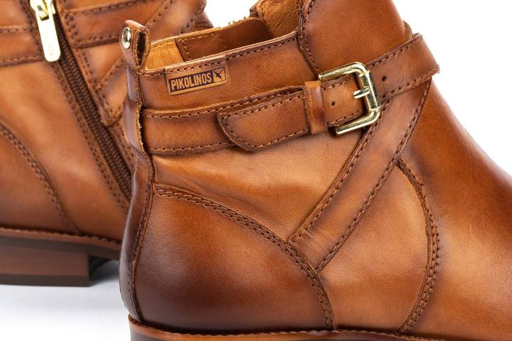 Actual product image Pikolinos boots (42)