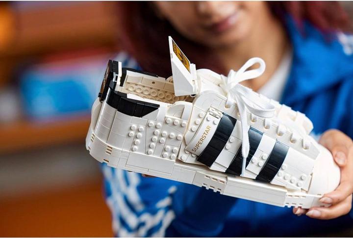 Actual product image LEGO Adidas Originals Superstar (10282, LEGO Icons)
