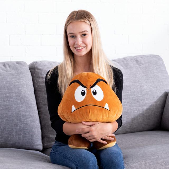 Immagine prodotto Nintendo Super Mario Plush: Goomba (40cm) (Club Mocchi-Mocchi) (31.75 cm)