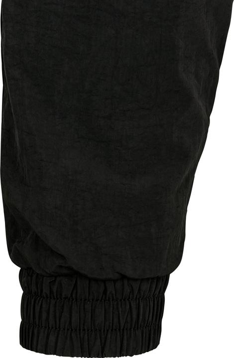 Actual product image Urban Classics Ladies Short Raglan Crinkle Batwing Jacket (L)