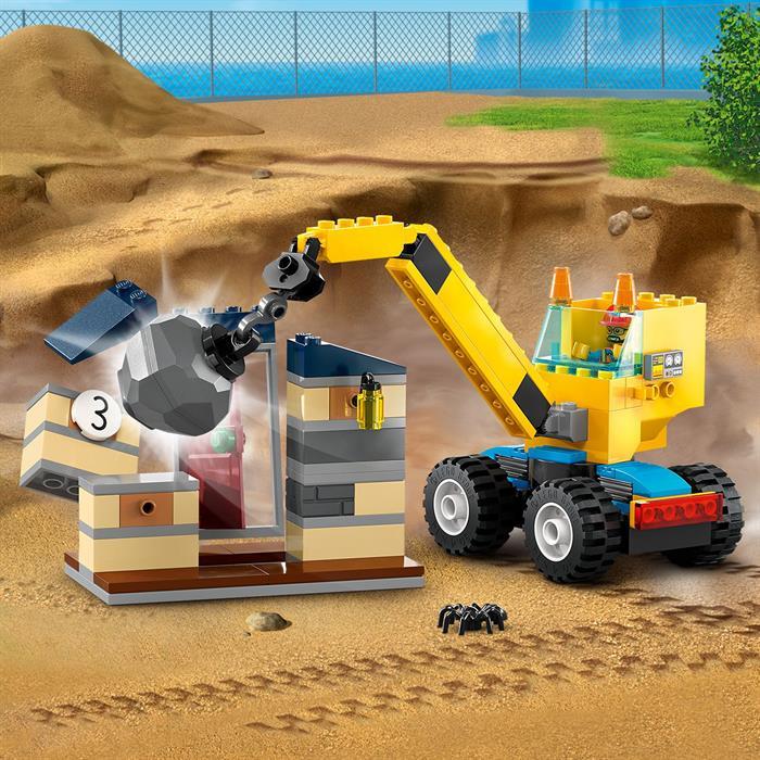 Actual product image LEGO Construction vehicles and crane with wrecking ball (60391, LEGO City)
