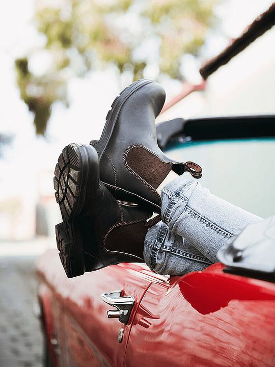 Actual product image Blundstone boots (46)