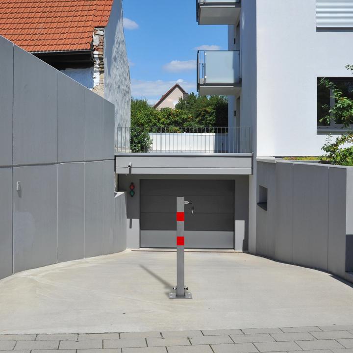 Actual product image Relaxdays Barrier posts