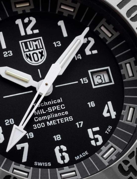 Actual product image Luminox XL.3351.SET MiIL-SPEC (Rotating bezel left, Swiss made)