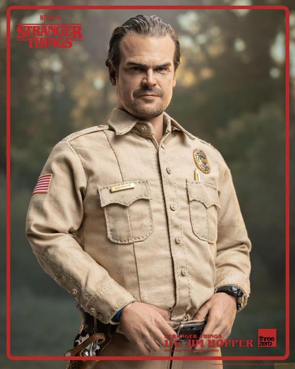 Produktbild ThreeZero Stranger Things Actionfigur 1/6 Jim Hopper (Season 1) 32 cm