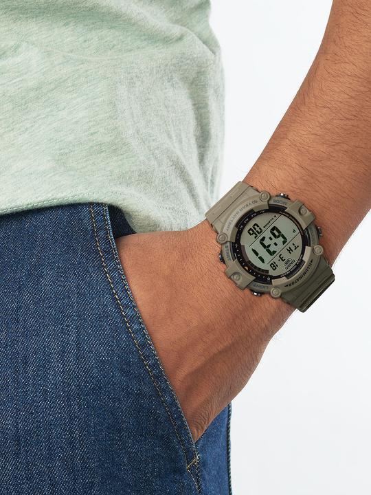 Actual product image Casio AE-1500WH-5AVEF (Chronograph, 51 mm)