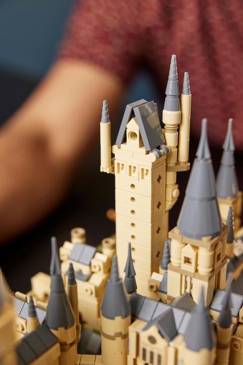 Immagine prodotto LEGO Castello e parco di Hogwarts (76419, LEGO Harry Potter)