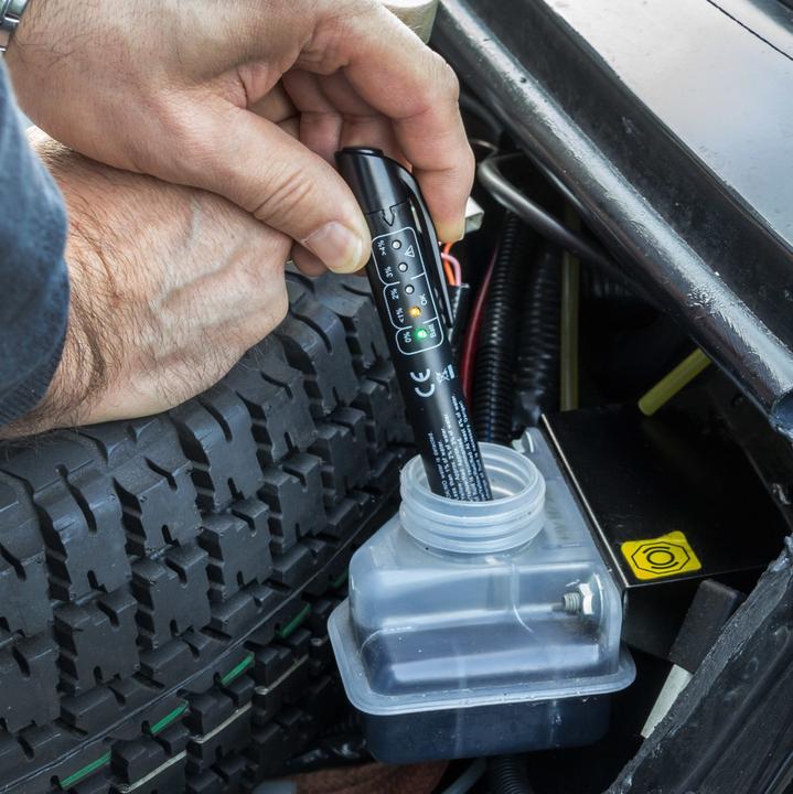Immagine prodotto Dema KFZ Auto LED Bremsflüssigkeitstester Testgerät Tester Bremsflüssigkeit
