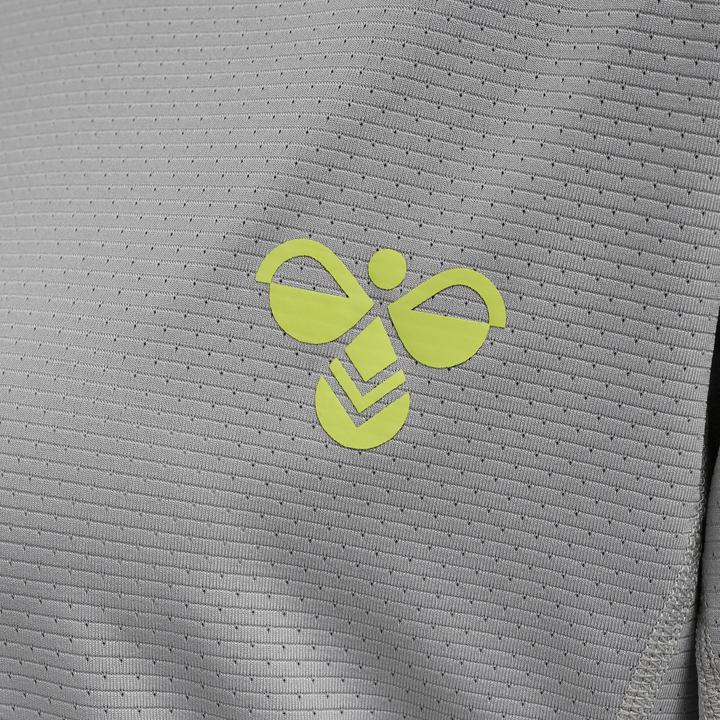 Actual product image hummel Gg12 Training Tee L/S Woman (L)