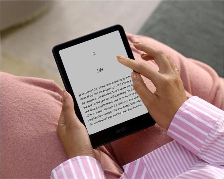 Actual product image Amazon Kindle Paperwhite (2024) 7 eReader - 16 GB, Black (7", 16 GB, Black)