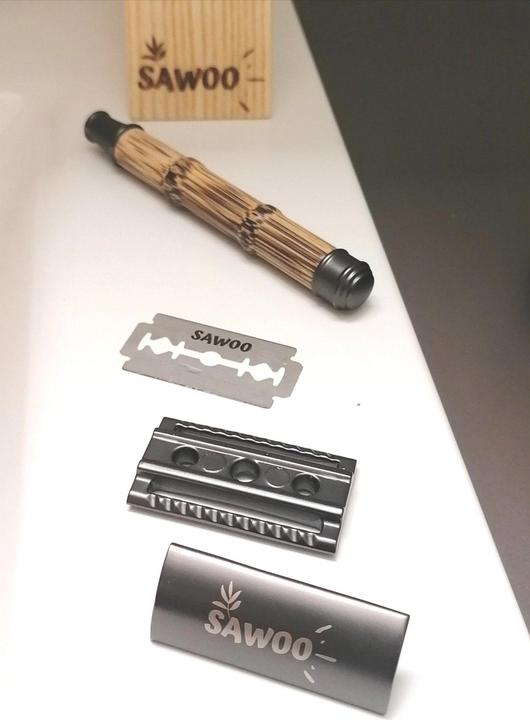 Actual product image Sawoo Bamboo razor made of brass and bamboo wood incl. 10 razor blades