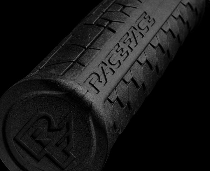 Actual product image Race Face Getta Grip Lock-on 30mm