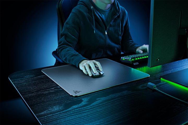 Immagine prodotto Razer Atlas (L)