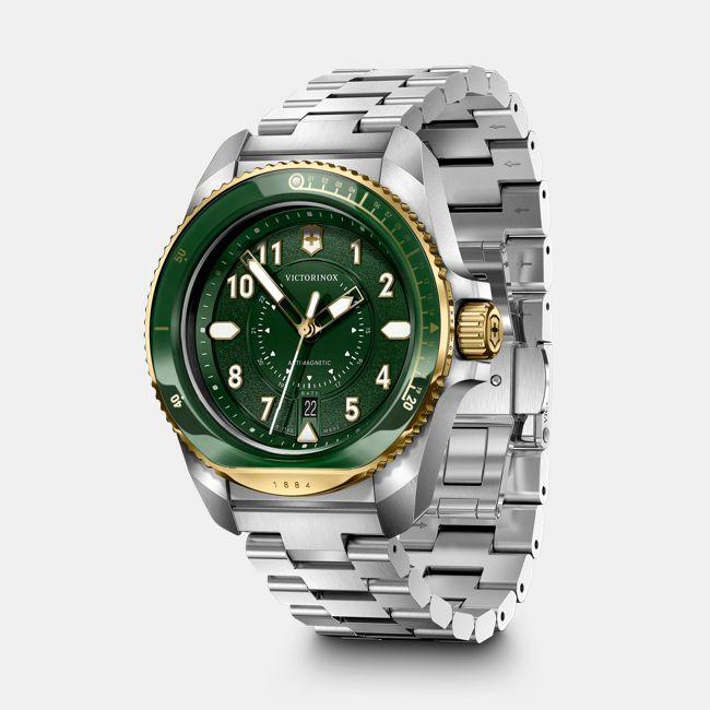Immagine prodotto Victorinox Journey 1884 Quarzo Tre Lancette Acciaio e Minerale, Orologi subacquei, 43 mm, Quadrante verde (Orologio sub, 43 mm)