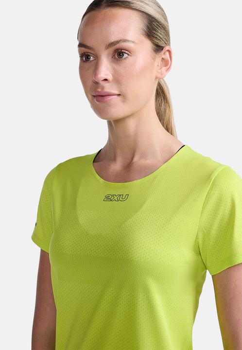 Produktbild 2XU Light Speed Tech Tee (XS)