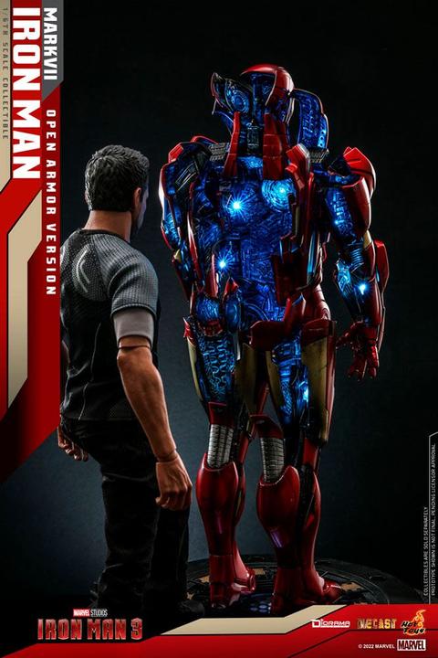 Actual product image Hot Toys Iron Man 3 diorama 1/6 Iron Man Mark VII (Open Armour Version) 32 cm
