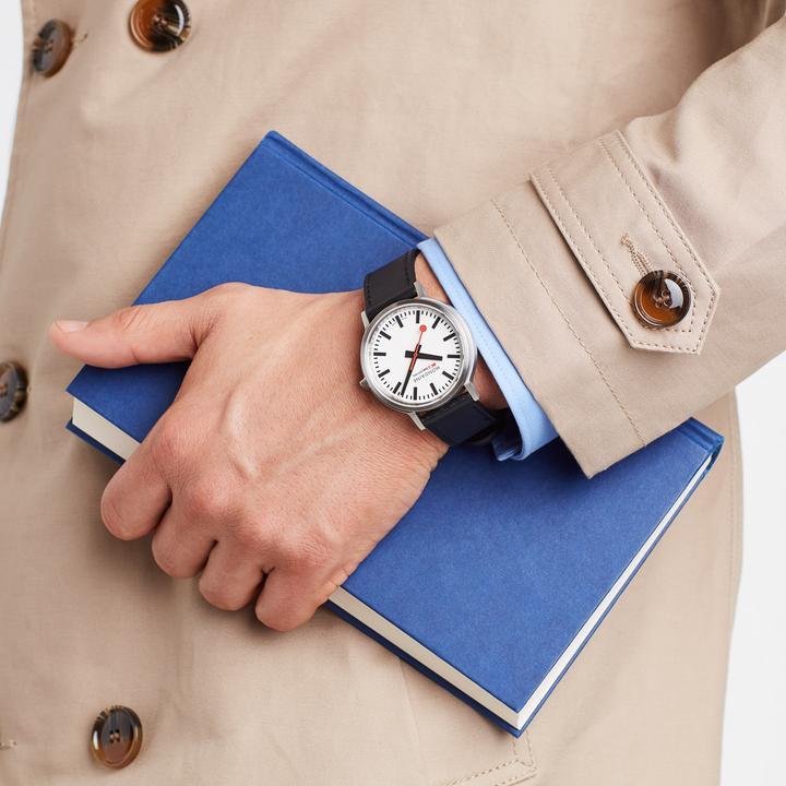 Actual product image Mondaine stop2go - BackLight (Analogue wristwatch, Swiss made, 41 mm)