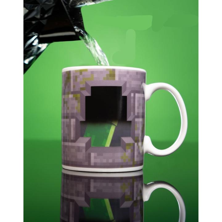 Actual product image Minecraft Cup with colour change (312 ml, 1 x)