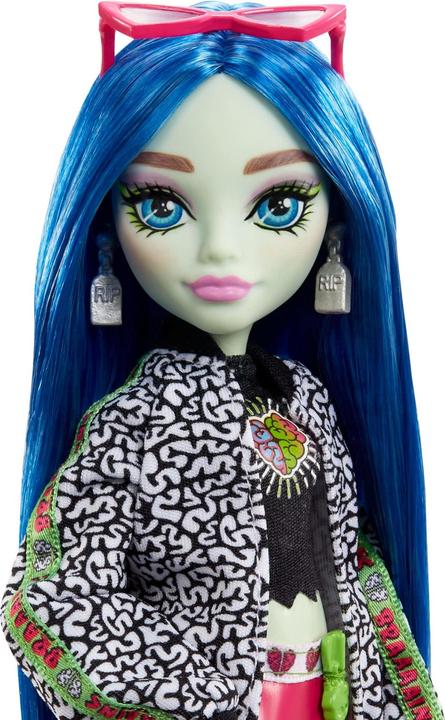 Actual product image Monster High Ghoulia Yelps