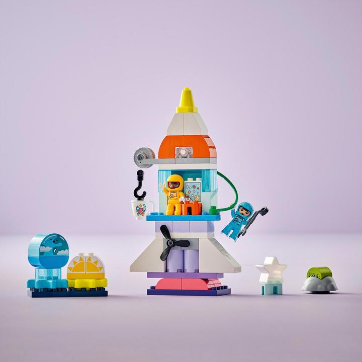Actual product image LEGO 10422 3-in-1 space shuttle for many adventures (10422)