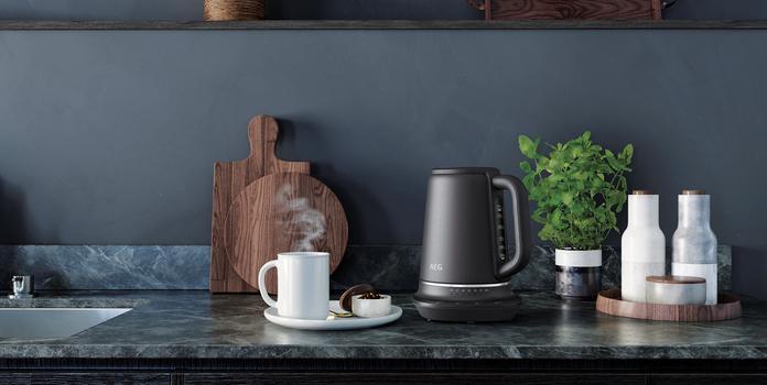 Actual product image AEG GOURMET 7 electric kettle Black (1.70 l)