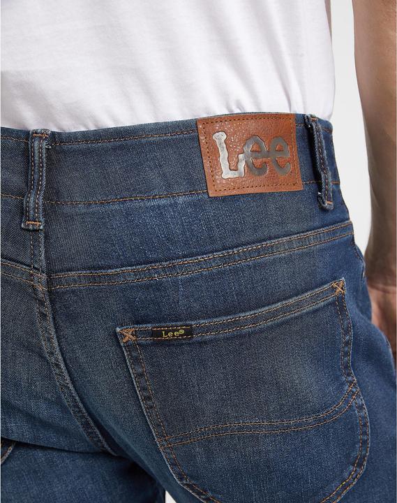 Actual product image Lee Extreme Motion Slim Mvp (W28/L32)