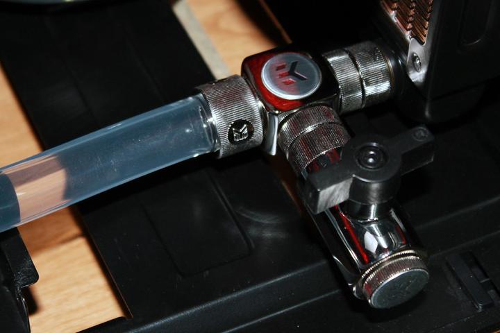 Produktbild EKWB EK-AF Ball Valve (10mm) G1/4 Kugelhahn