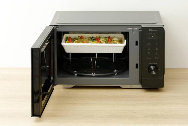 Produktbild Panasonic NN-GD35QBEPG Mikrowelle Schwarz 1300 W (29 l)