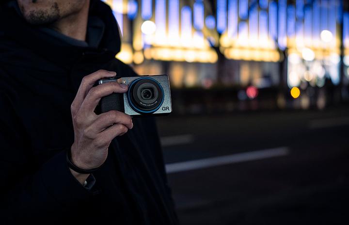 Image du produit RICOH GR IIIx Urban Edition (26 mm, 24.24 Mpx, APS-C / DX)