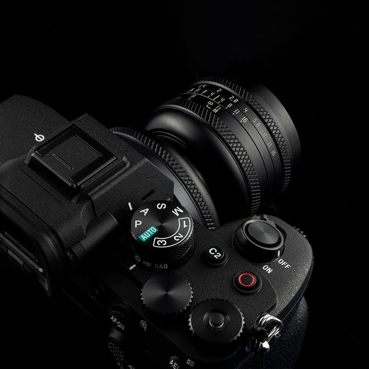 Image du produit AstrHori Full Frame 50mm F1.4 Tilt Lens with Panasonic Olympus M43 mount (black) (Olympus)