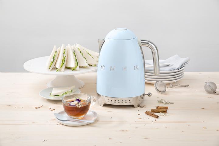 Actual product image Smeg 50's retro style with temperature control (1.70 l, EU plug)