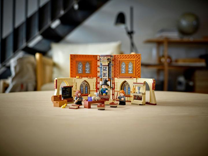 Produktbild LEGO Hogwarts Moment: Verwandlungsunterricht (76382, LEGO Harry Potter)