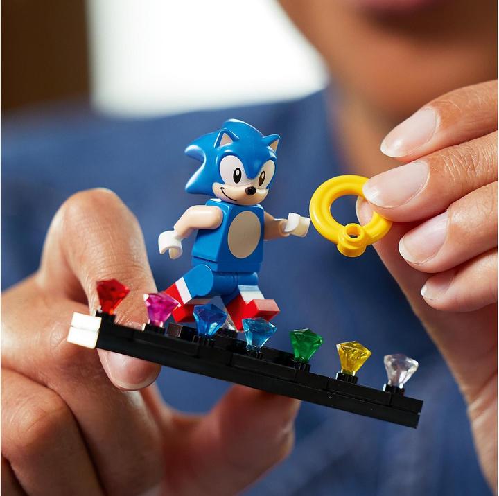 Immagine prodotto LEGO Sonic the Hedgehog - Green Hill Zone (21331, LEGO Ideas)