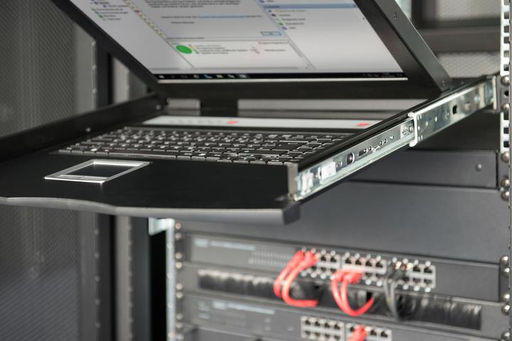 Actual product image Digitus Modular console with 17" TFT (43,2cm), 8-port KVM & Touchpad, US keyboard