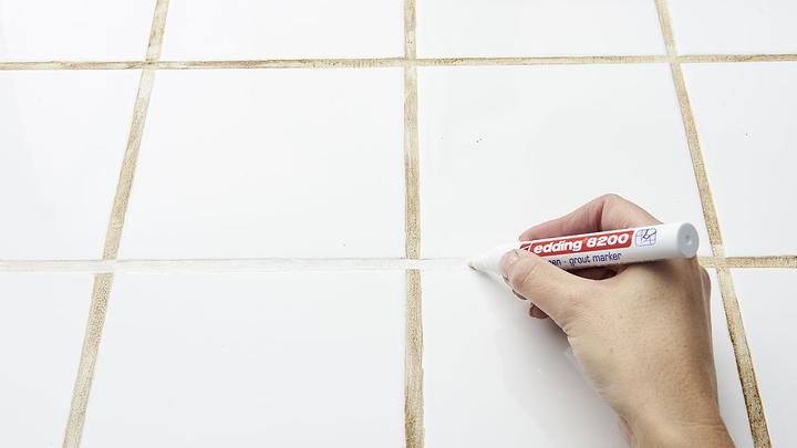 Actual product image Edding 4-8200-1-1050 (White, 4 mm, 1 x)