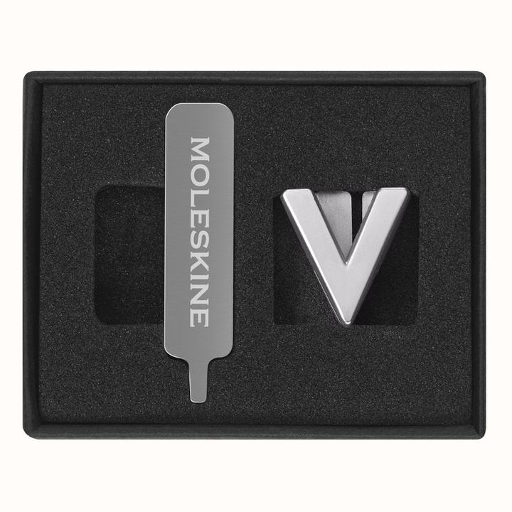 Actual product image Moleskine Pin Letter V Silver (No binding)