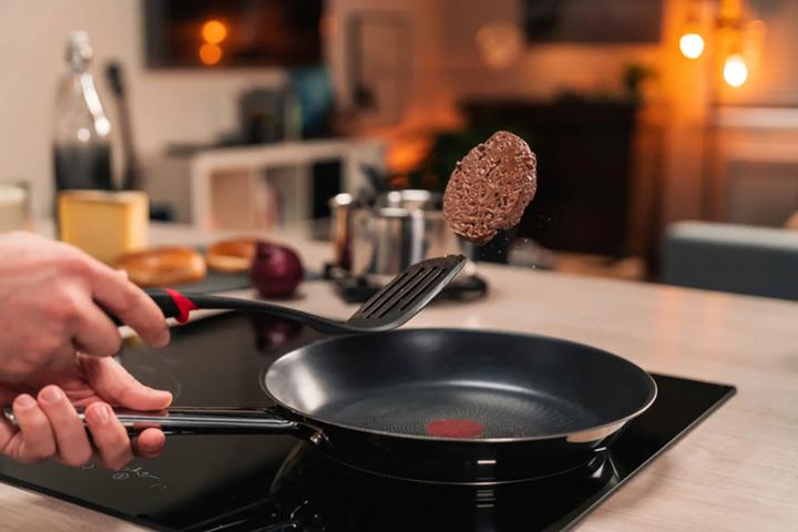 Produktbild Tefal FRYPAN B9220404 COOK EAT 24 CM (24 cm, Pfannenset + Topfset, Edelstahl)